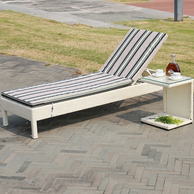 屋外の余暇の浜のプールのための柳細工の日曜日のLoungerのベッドの藤のChaiseのラウンジ チェア