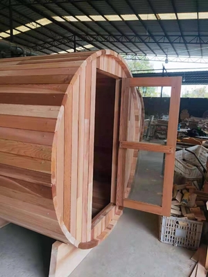 屋外のサウナのためのポーチのない明確な等級の赤いヒマラヤスギのバレルのサウナ4Person 6kw